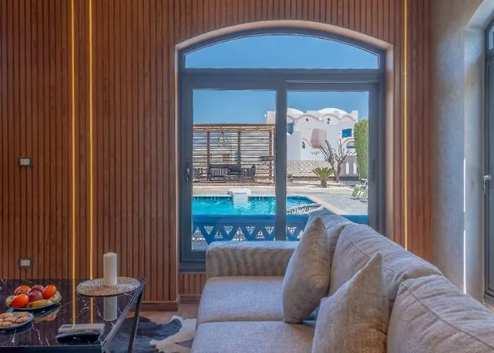 Sahlhasheesh With Heated Pool And Jacuzzi فيلة الغردقة